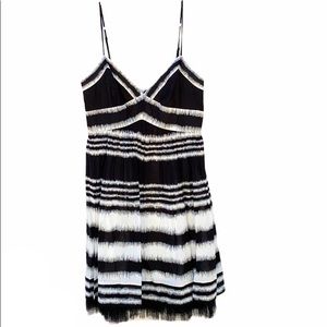 NWT BCBGMaxazria Womens size 0 black & white woven sequin sleeveless tulle dress